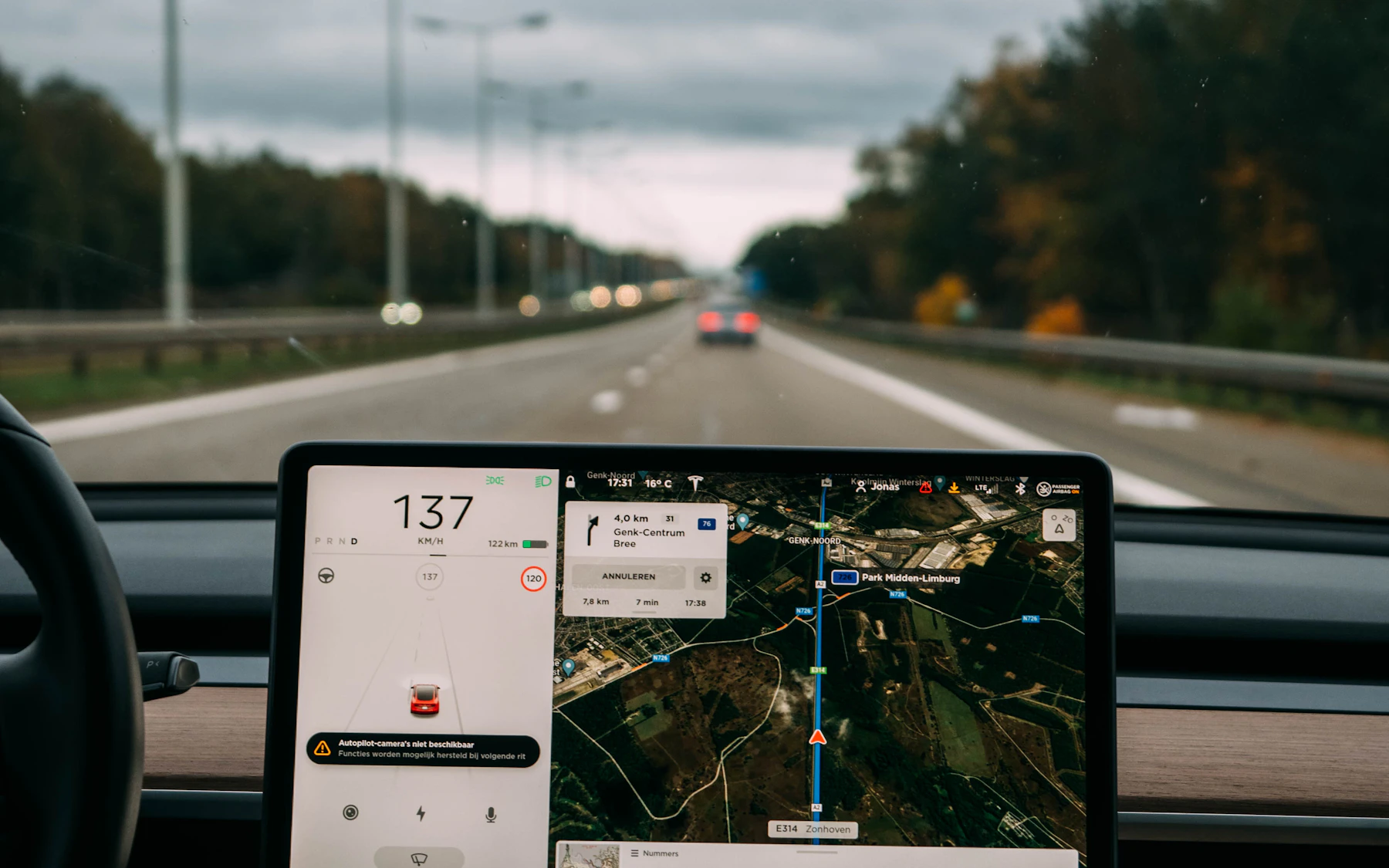 Driver using a mobile tracking interface inside a vehicle
